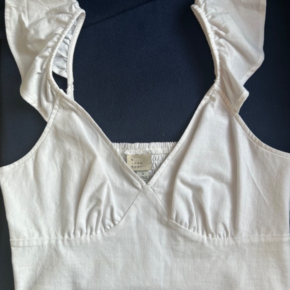 A New Day Cropped Vneck Top - Picture 3 of 3